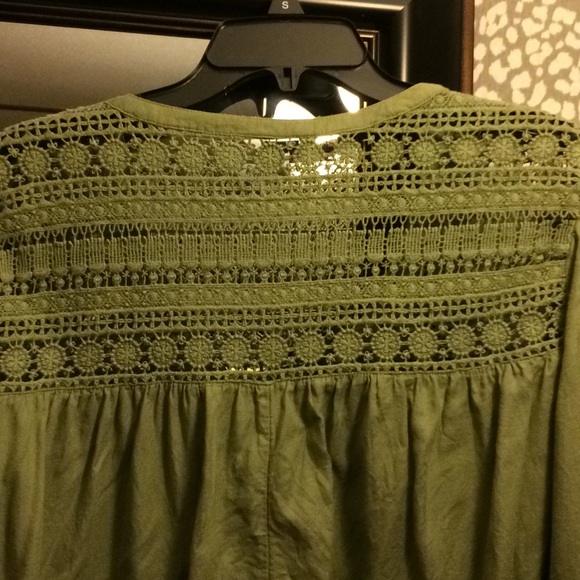 Top - Picture 3 of 5